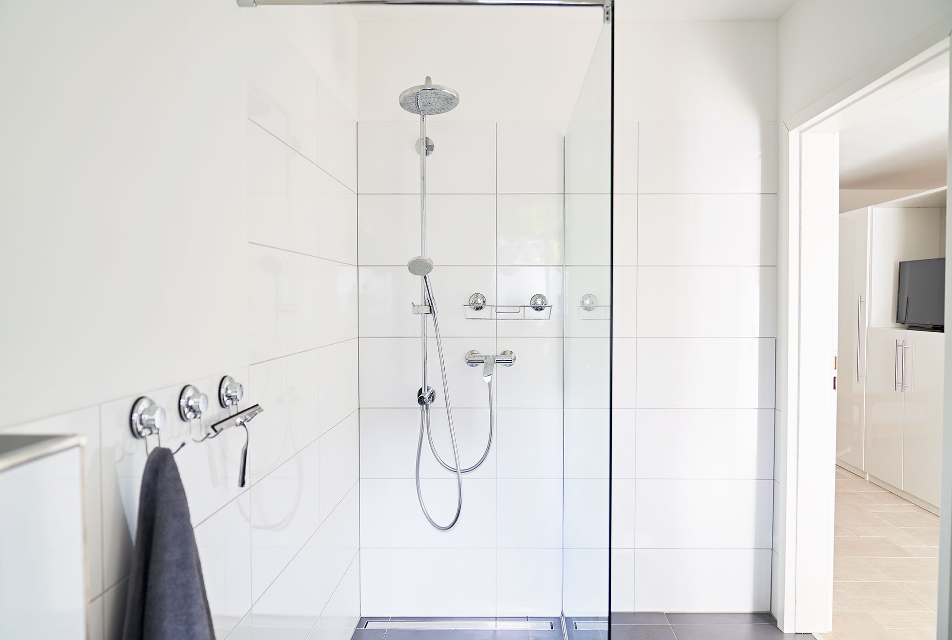 Kleine Ferienwohnung mit ebenerdiger Dusche in Hennef